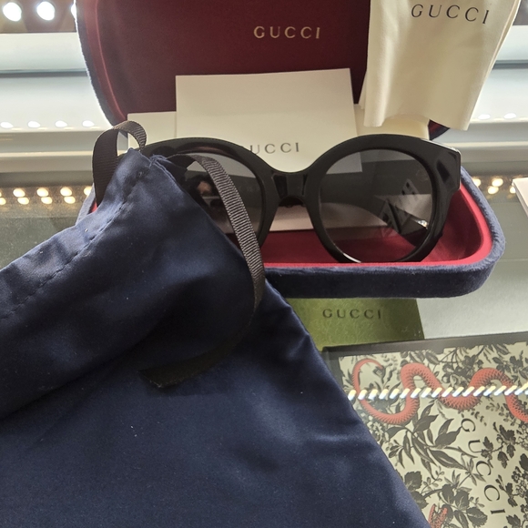 GUCCI SUNGLASSES STAR DIVA POLARIZED GRADIENT LENSES WITH CASE CLOTH OG OWNER - Picture 2 of 7